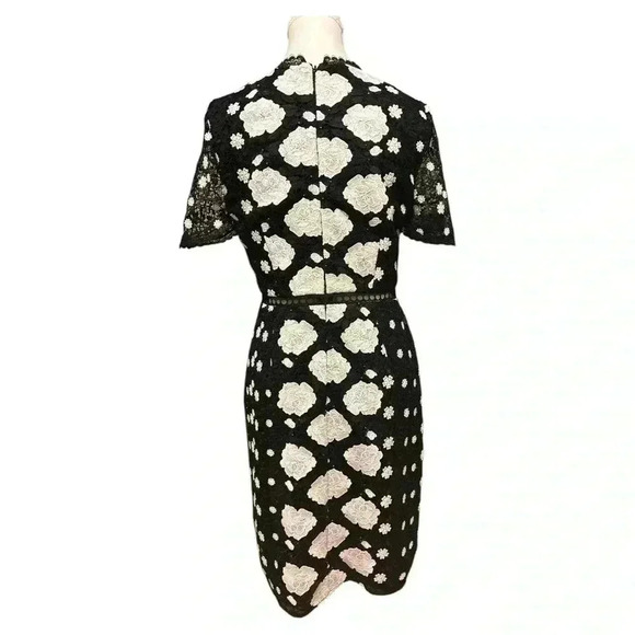 ML MONIQUE LHUILLIER EVA LACE DRESS SIZE 4 NWT - Picture 7 of 16